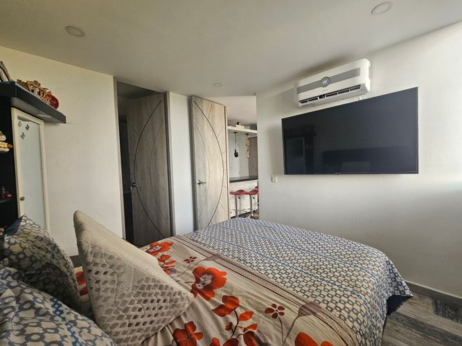 Apartamento de 2 alcobas en venta en Altos De Alcatraz, Girardot, 58 m² · foto 4 de 23