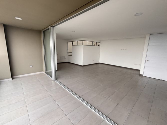 Apartamento de 3 alcobas en venta en Seminario, Cali, 110 m² · foto 6 de 19