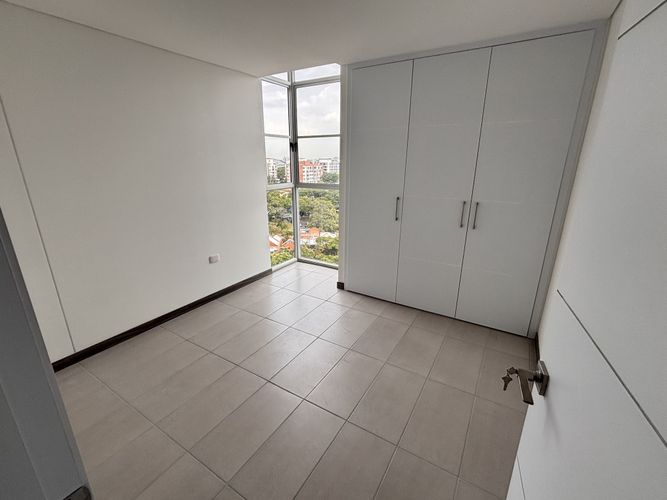Apartamento de 3 alcobas en venta en Seminario, Cali, 110 m² · foto 11 de 19