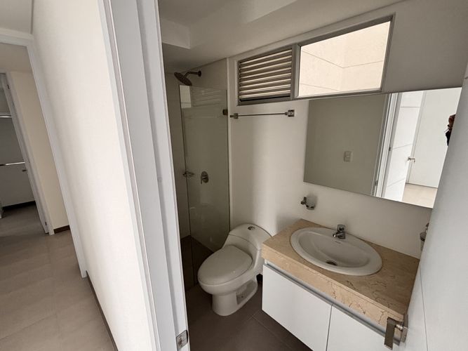 Apartamento de 3 alcobas en venta en Seminario, Cali, 110 m² · foto 16 de 19