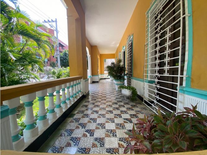 Casa de 9 alcobas en venta en Manga, Cartagena, 402 m² · foto 7 de 18