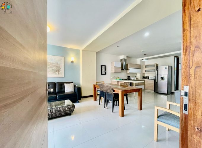 Apartamento de 5 alcobas en arriendo en Conquistadores, Medellín, 160 m² · foto 2 de 24