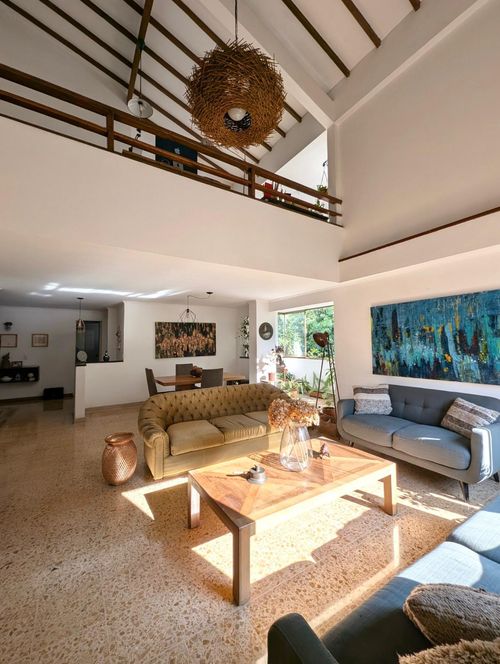 Apartamento de 4 alcobas en venta en El Poblado, Medellín, 223 m² · foto 2 de 24
