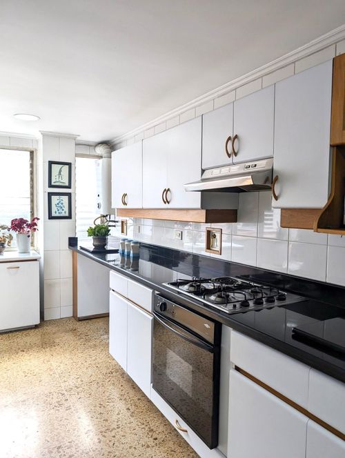 Apartamento de 4 alcobas en venta en El Poblado, Medellín, 223 m² · foto 6 de 24