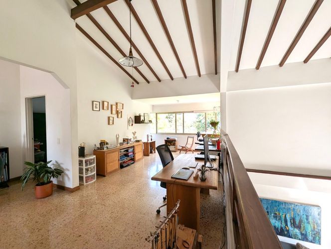 Apartamento de 4 alcobas en venta en El Poblado, Medellín, 223 m² · foto 23 de 24