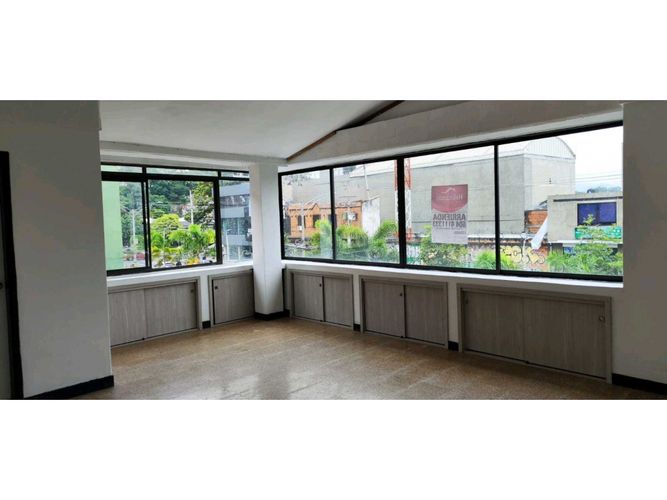 Bodega en arriendo en San Fernando, Medellín, 414 m² · foto 9 de 14