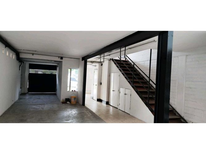 Bodega en arriendo en San Fernando, Medellín, 414 m² · foto 14 de 14