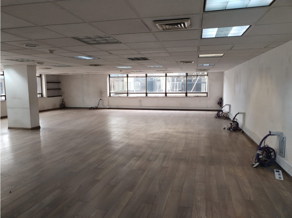 Edificio en  Arriendo en Puente aranda, Bogotá - Miniatura 2