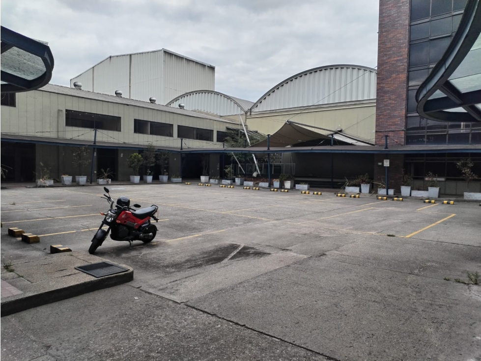 Edificio en  Arriendo en Puente aranda, Bogotá - Miniatura 26