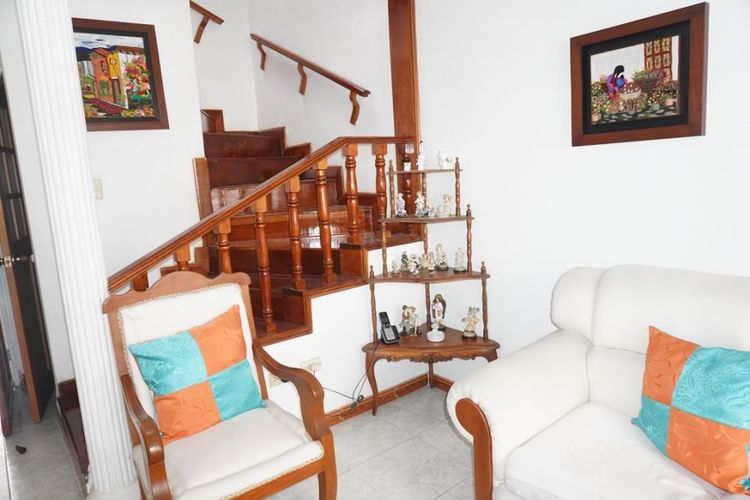 Casa de 4 alcobas en venta en Urbanizacion La Merced, Cali, 180 m² · foto 7 de 18