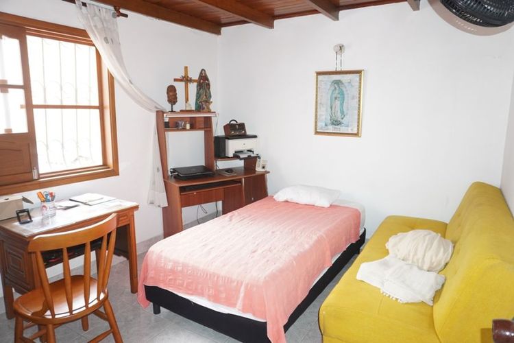 Casa de 4 alcobas en venta en Urbanizacion La Merced, Cali, 180 m² · foto 10 de 18