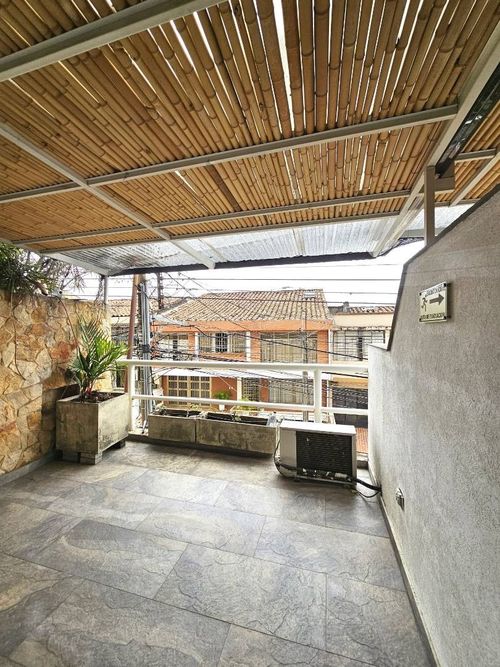 Edificio en arriendo en Santa Monica, Cali, 565 m² · foto 19 de 24