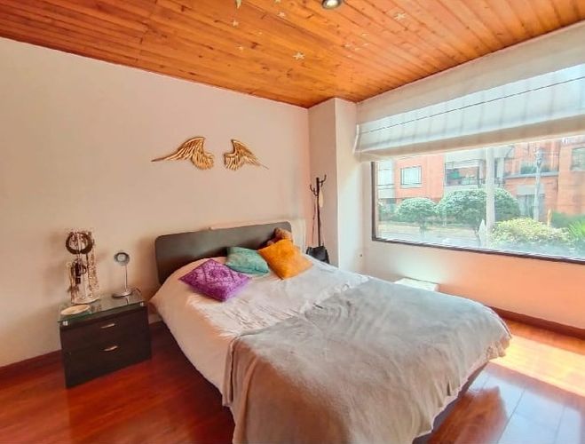 Casa de 3 alcobas en venta en Chicó Navarra, Bogotá, 178 m² · foto 10 de 16