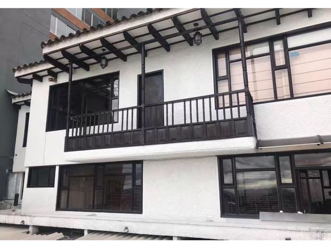 Casa de 6 alcobas en venta en Ingemar, Bogotá, 652 m² · foto 2 de 17