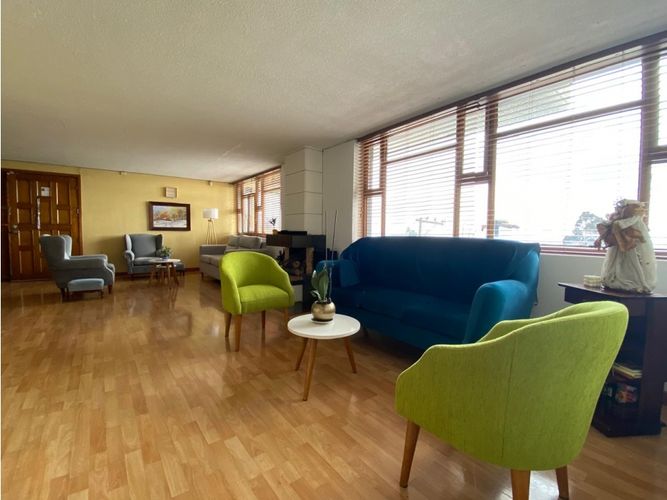 Casa de 6 alcobas en venta en Ingemar, Bogotá, 652 m² · foto 4 de 17
