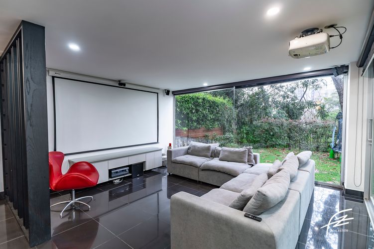Casa de 5 alcobas en venta en San Lucas, Medellín, 550 m² · foto 12 de 24