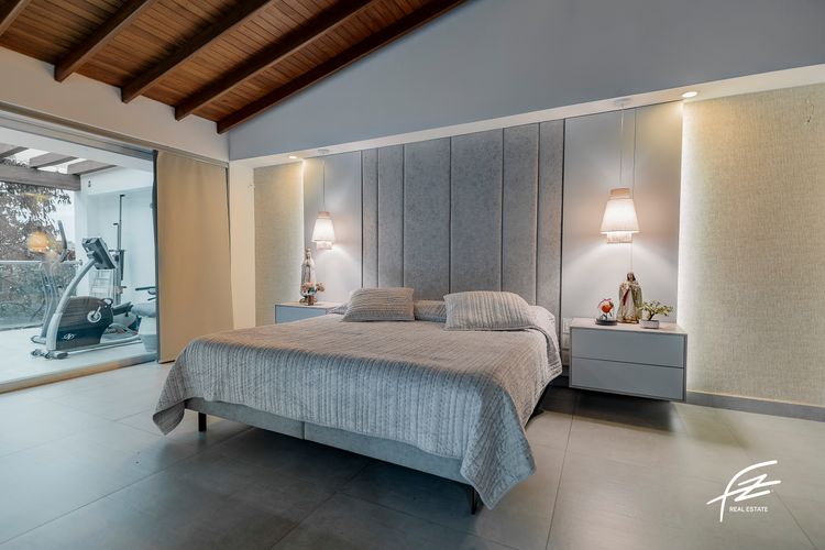 Casa de 5 alcobas en venta en San Lucas, Medellín, 550 m² · foto 13 de 24