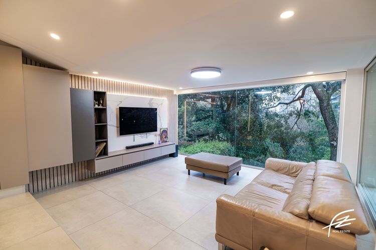 Casa de 5 alcobas en venta en San Lucas, Medellín, 550 m² · foto 22 de 24