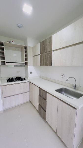 Apartamento en arriendo en Centro, Rionegro · foto 4 de 13
