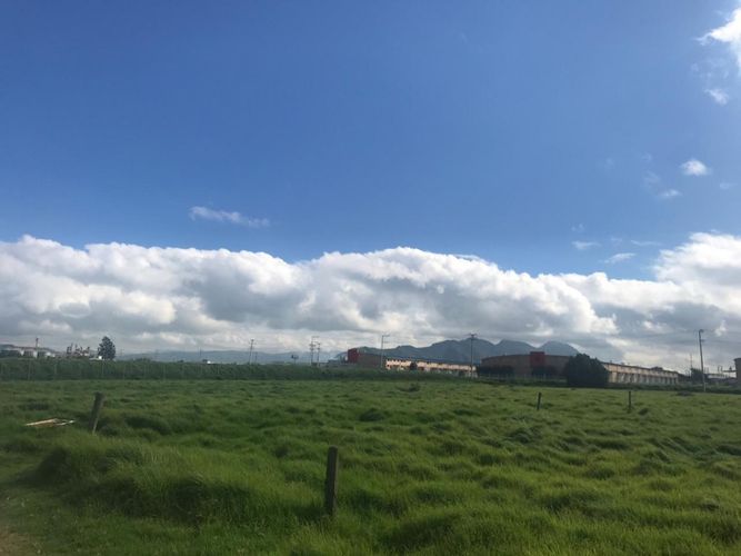 Lote en venta en La Florida, Cota, 81389 m² · foto 9 de 13