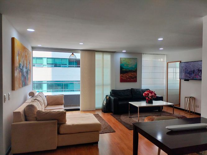 Apartamento de 2 alcobas en arriendo en El Poblado, Medellín, 84 m² · foto 2 de 17