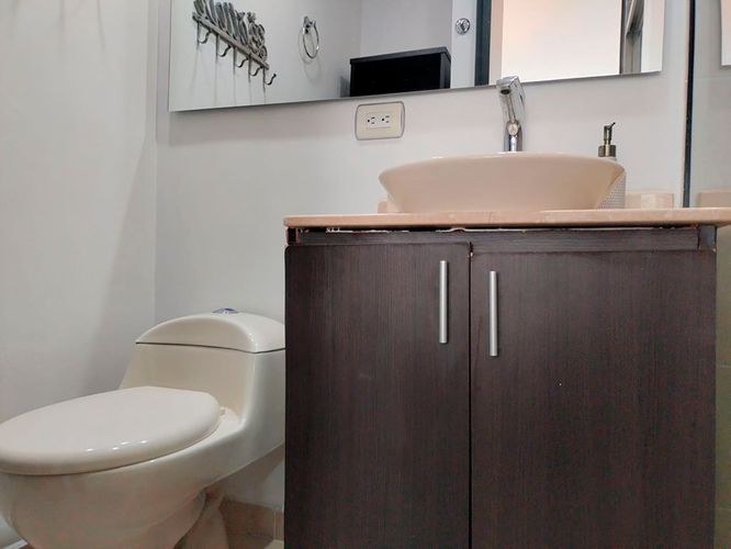 Apartamento de 2 alcobas en arriendo en El Poblado, Medellín, 84 m² · foto 16 de 17