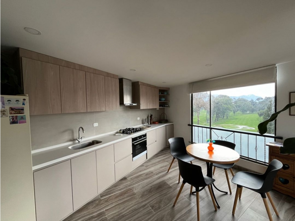 Apartamento en venta en Country Club, Bogotá · foto 4 de 17