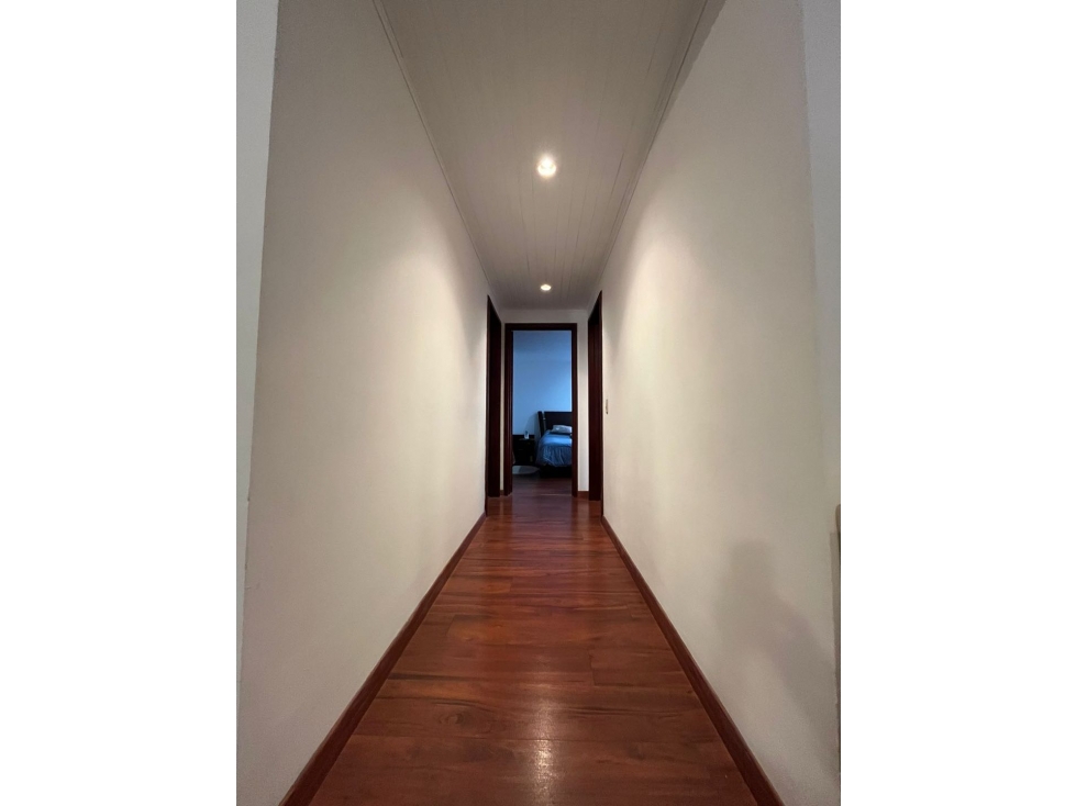 Apartamento en venta en Country Club, Bogotá · foto 7 de 17