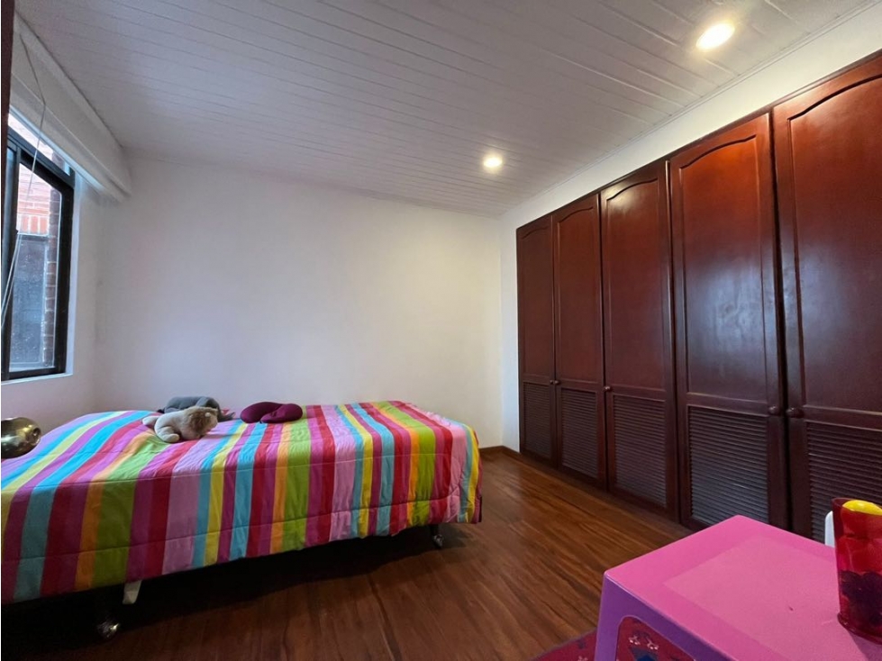 Apartamento en venta en Country Club, Bogotá · foto 10 de 17