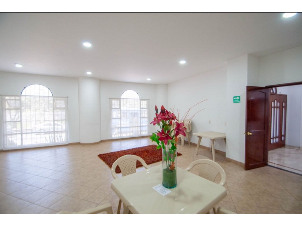Apartamento en venta en Country Club, Bogotá · foto 15 de 17