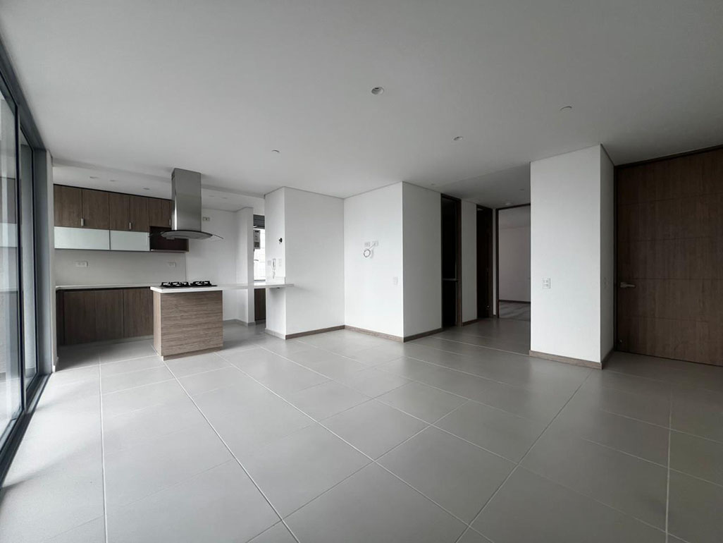 Apartamento en arriendo en Loma Del Esmeraldal, Envigado · foto 2 de 17