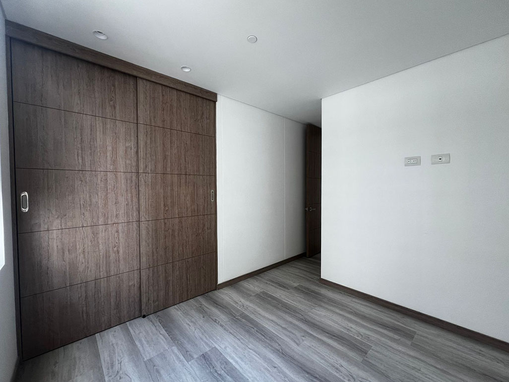 Apartamento en arriendo en Loma Del Esmeraldal, Envigado · foto 13 de 17
