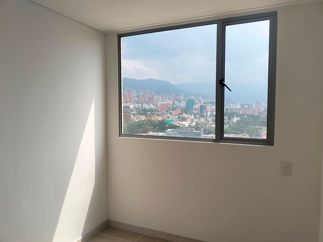Apartamento de 2 alcobas en arriendo en El Poblado, Medellín, 64 m² · foto 9 de 17