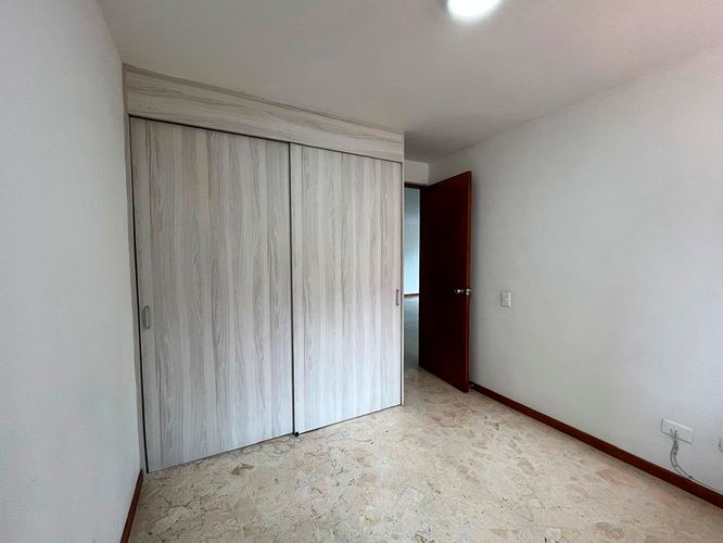 Apartamento de 2 alcobas en arriendo en El Poblado, Medellín, 80 m² · foto 7 de 12