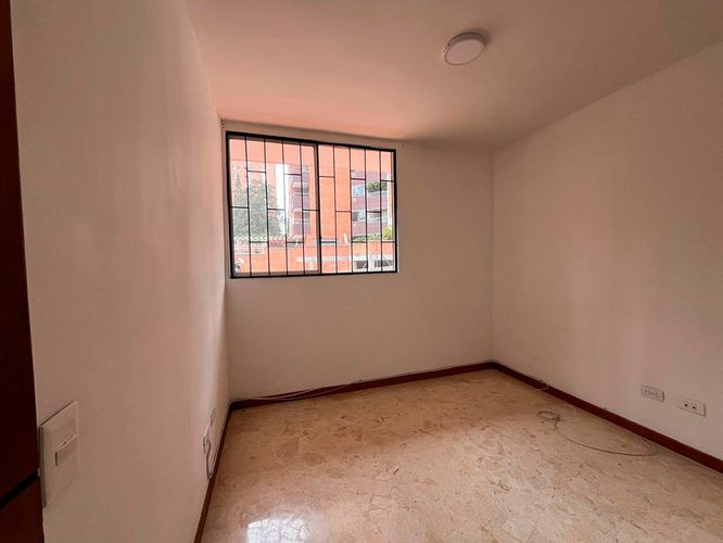 Apartamento de 2 alcobas en arriendo en El Poblado, Medellín, 80 m² · foto 9 de 12
