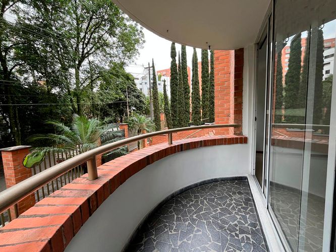 Apartamento de 2 alcobas en arriendo en El Poblado, Medellín, 80 m² · foto 12 de 12