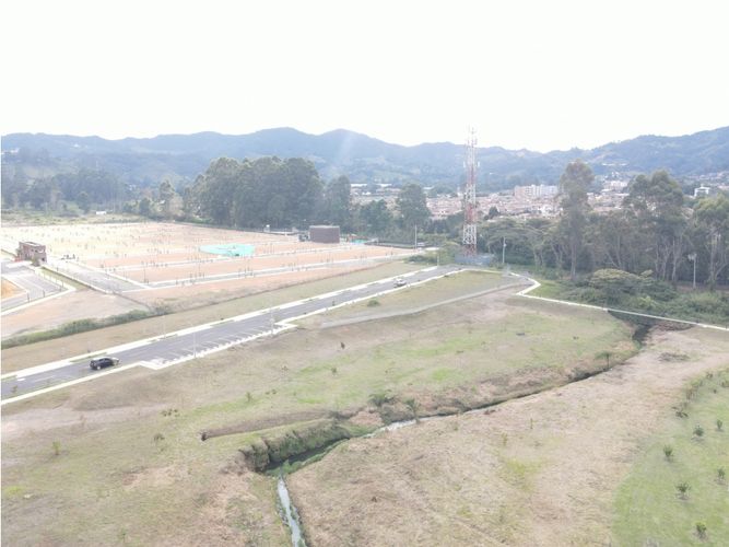 Lote en venta en La Ceja, 102 m² · foto 10 de 11