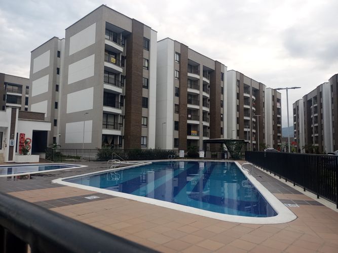 Apartamento de 3 alcobas en venta en Parque Natura, Jamundí, 74 m² · foto 2 de 13