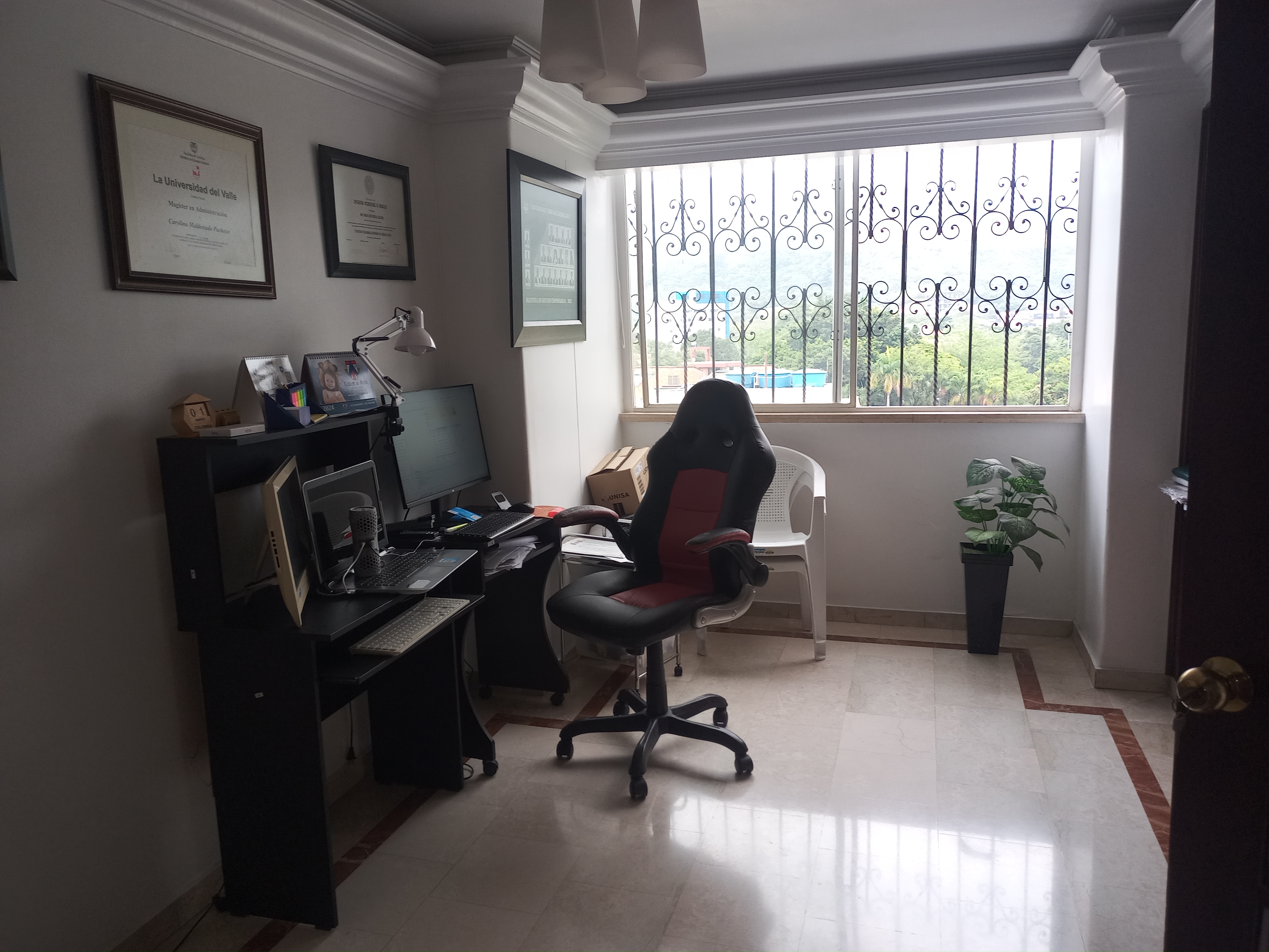Apartamento en venta en El Refugio, Cali · foto 2 de 14