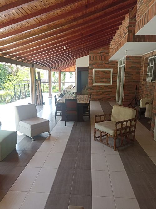 Casa de 5 alcobas en venta en Cn. Menzuly Campestre, Piedecuesta, 620 m² · foto 3 de 20