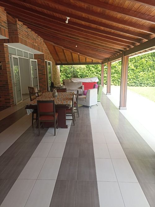 Casa de 5 alcobas en venta en Cn. Menzuly Campestre, Piedecuesta, 620 m² · foto 4 de 20
