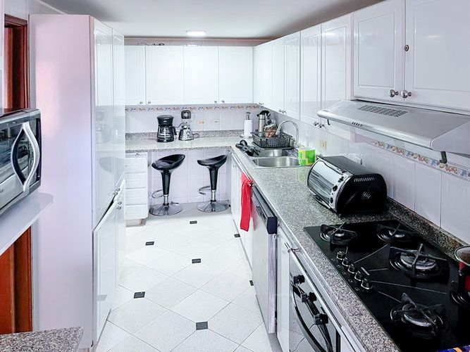 Apartamento en venta en San Patricio, Bogotá · foto 7 de 24