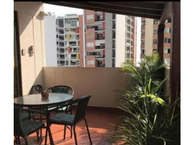 Apartamento de 4 alcobas en venta en Mejoras Publicas, Bucaramanga, 174 m² · foto 9 de 11