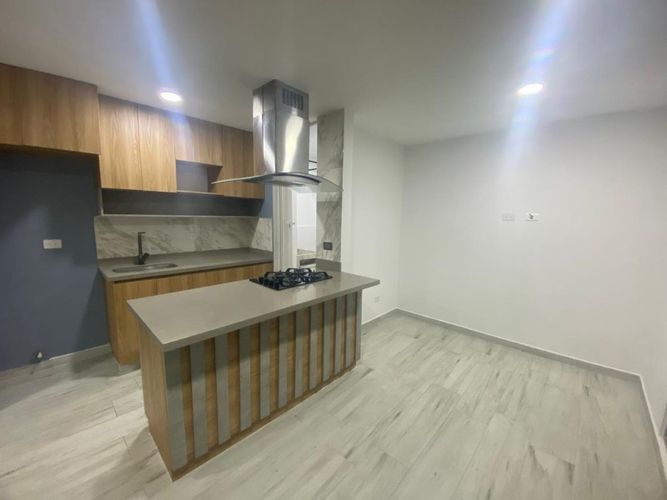 Apartamento de 3 alcobas en venta en El Porvenir, Rionegro, 58 m² · foto 3 de 24
