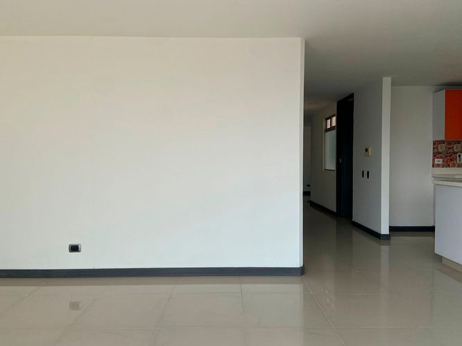Apartamento de 3 alcobas en venta en Entre Amigos, Sabaneta, 118 m² · foto 3 de 19