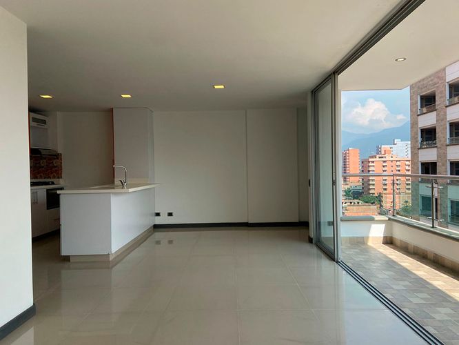 Apartamento de 3 alcobas en venta en Entre Amigos, Sabaneta, 118 m² · foto 4 de 19