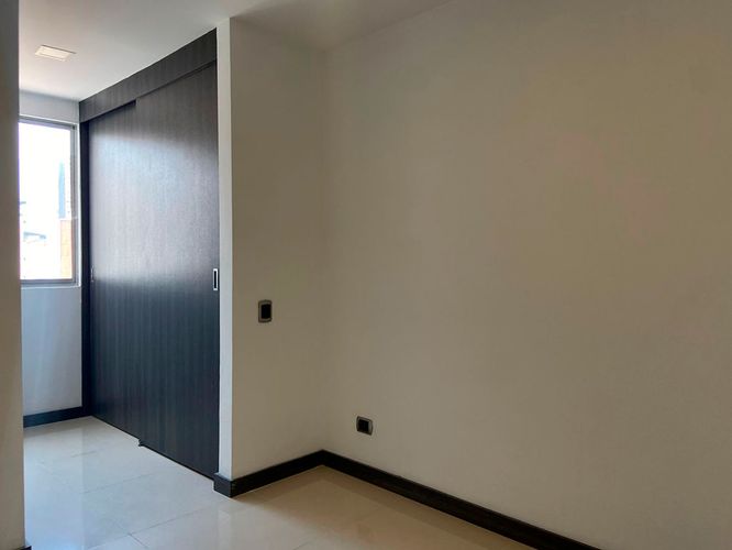 Apartamento de 3 alcobas en venta en Entre Amigos, Sabaneta, 118 m² · foto 11 de 19