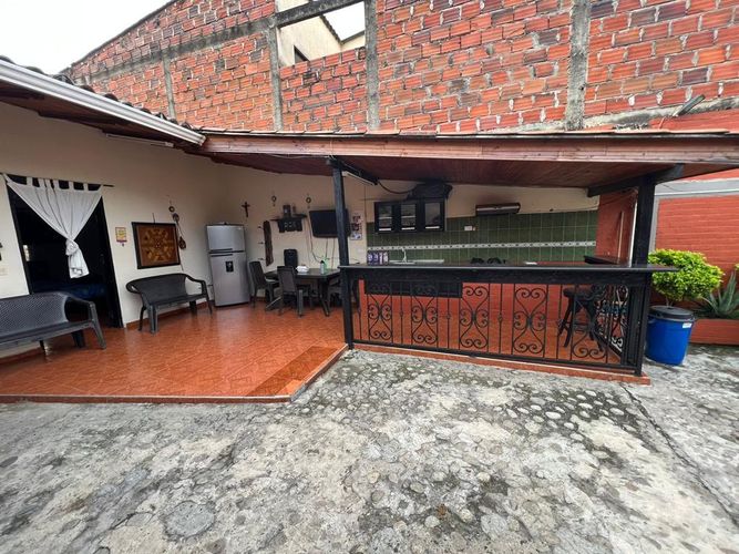 Casa de 1 alcoba en venta en La Esmeralda, Jamundí, 140 m² · foto 6 de 14