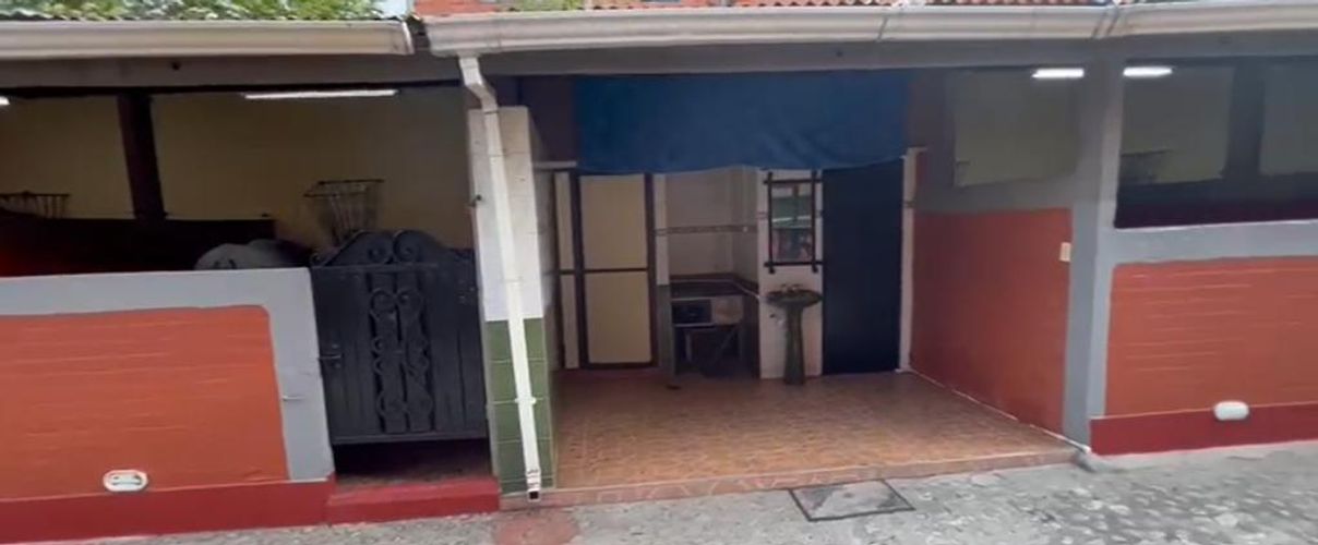 Casa de 1 alcoba en venta en La Esmeralda, Jamundí, 140 m² · foto 12 de 14