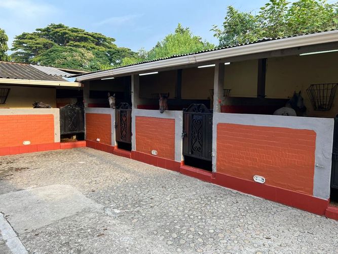 Casa de 1 alcoba en venta en La Esmeralda, Jamundí, 140 m² · foto 13 de 14